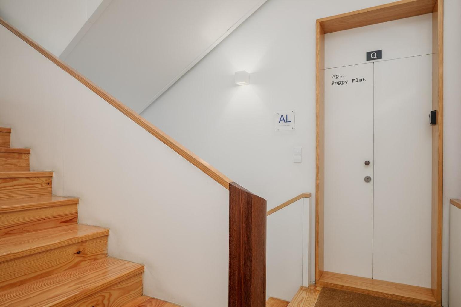 Flores Street Apartments Порто Стая снимка