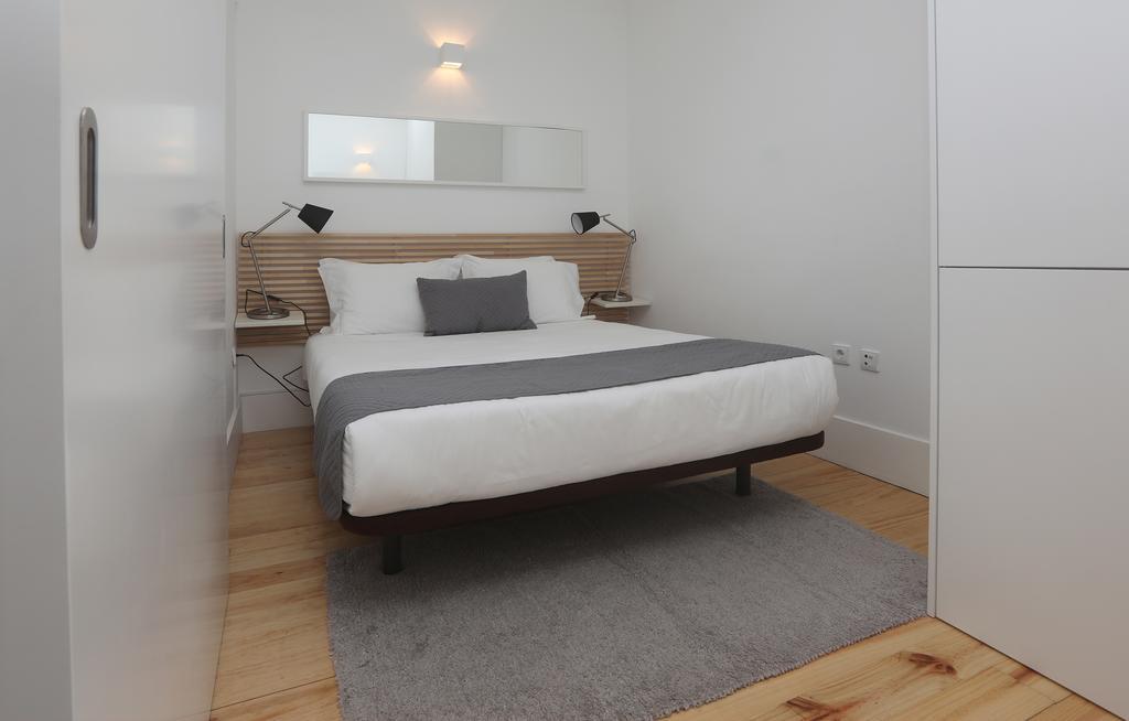 Flores Street Apartments Порто Екстериор снимка